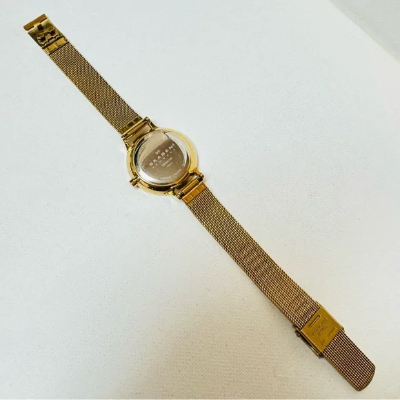 Skagen Anita Crystal Dial 30mm Women's Midsized Gold Watch Mesh Band SKW2150